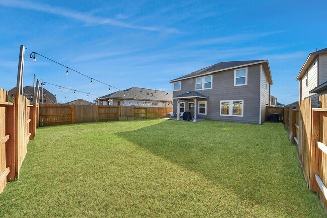 Building Photo - 4414 Silvergrass Ln