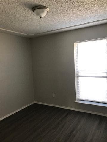 Building Photo - 437 Meadow St