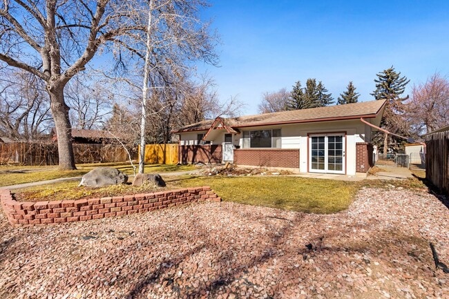 Building Photo - Updated 4 Bedroom Home in South College Heights