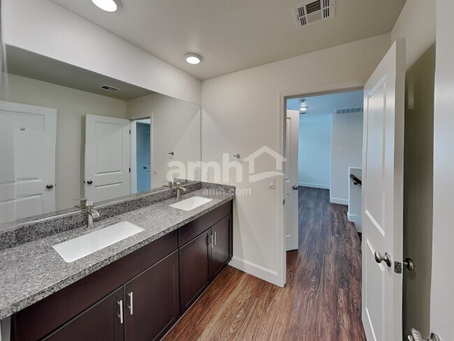 Building Photo - 81 Foxridge Swings Ln