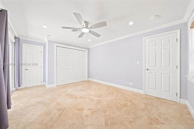 Building Photo - 2301 Tequesta Ln