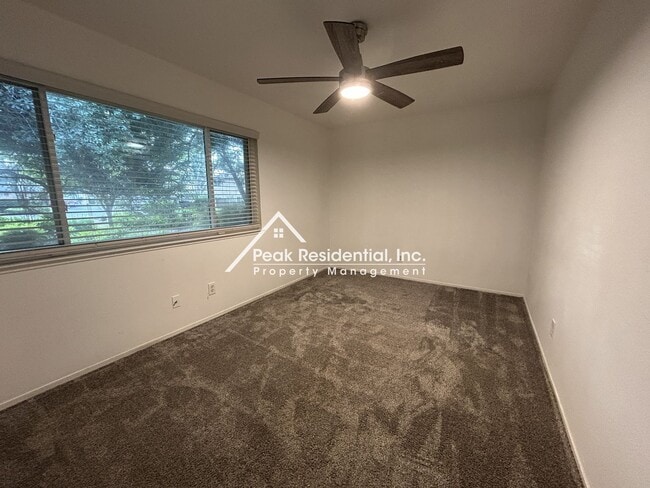 Building Photo - 5814 Shadow Creek Dr