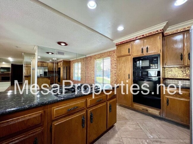 Building Photo - 5193 Steamboat Dr