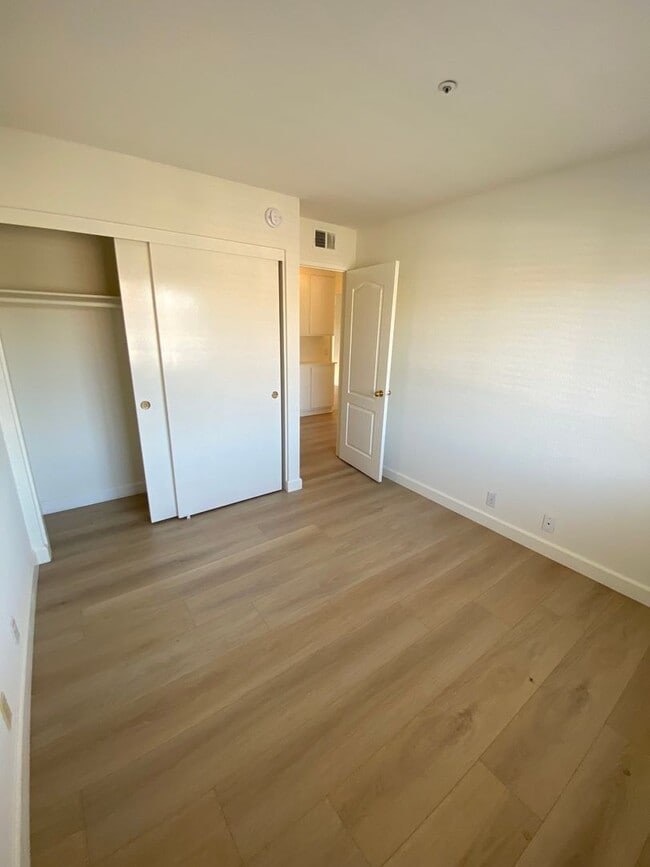 Building Photo - Very Spacious 3 Bedroom, 2.5 Bathroom House For Rent in Buena Park-Lots of Recent Upgrades!