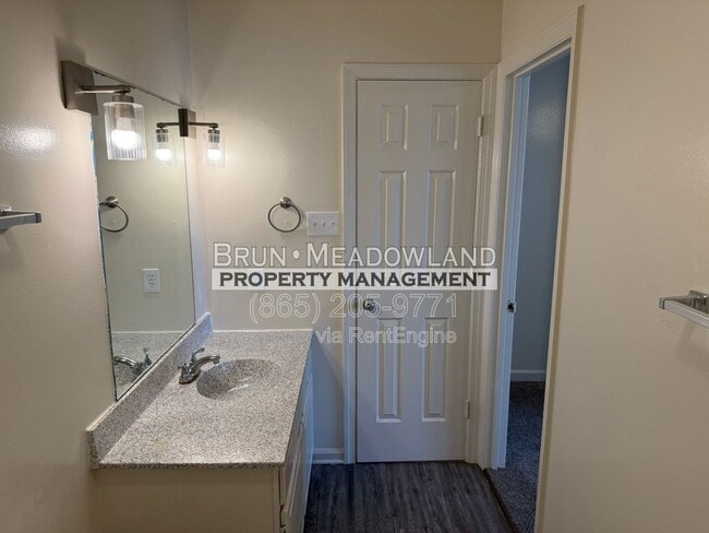 Building Photo - 9116 Parktop Ln NW