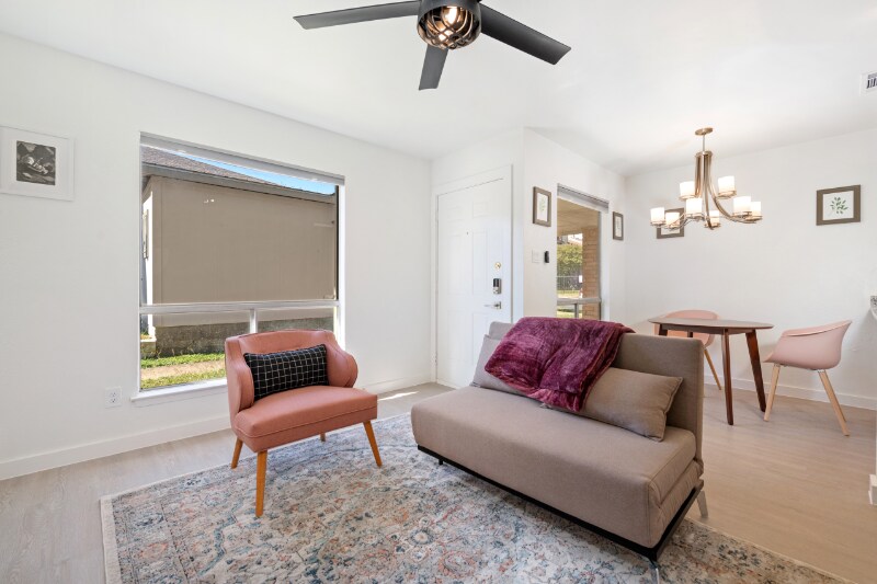 Building Photo - 10111 Golden Meadow Dr