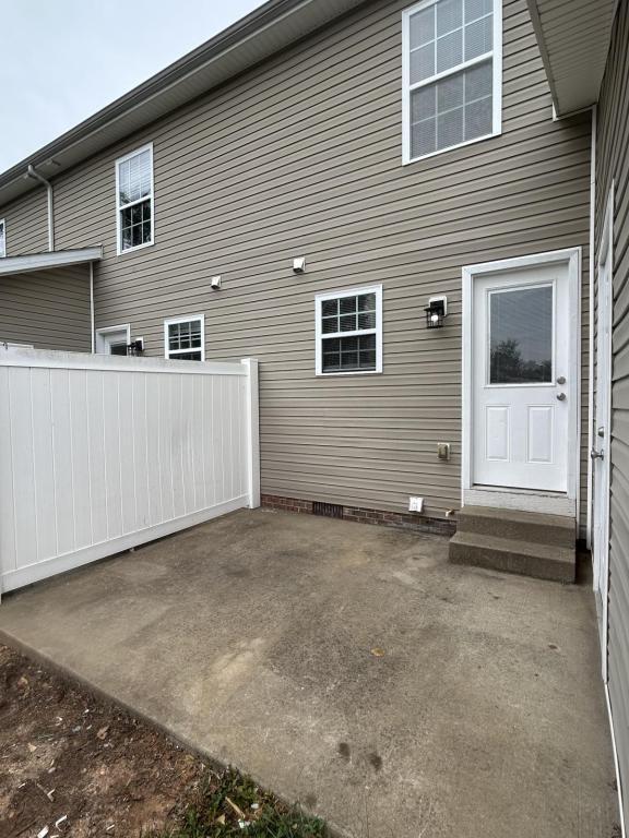 Building Photo - 125 Bon Aire Ave