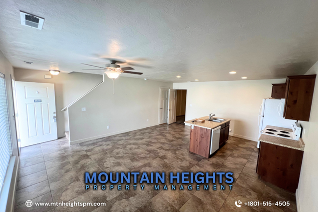 Building Photo - 14391 S Oakfield Way