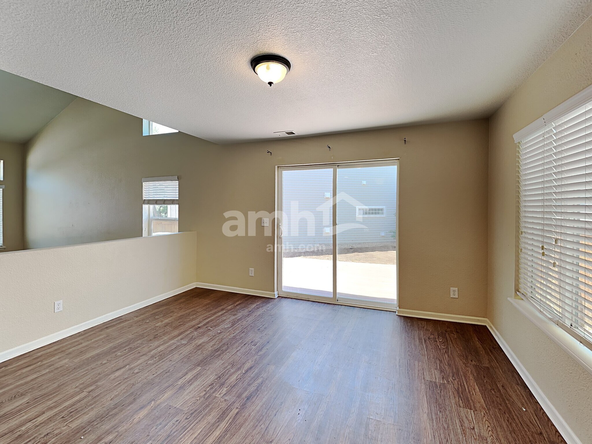 Building Photo - 20000 Mitchell Pl