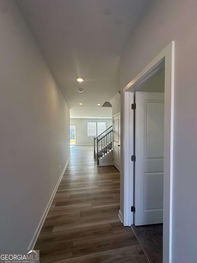 Building Photo - 2088 Brookhill Wy