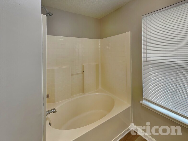 Building Photo - 11347 Red Finch Ln