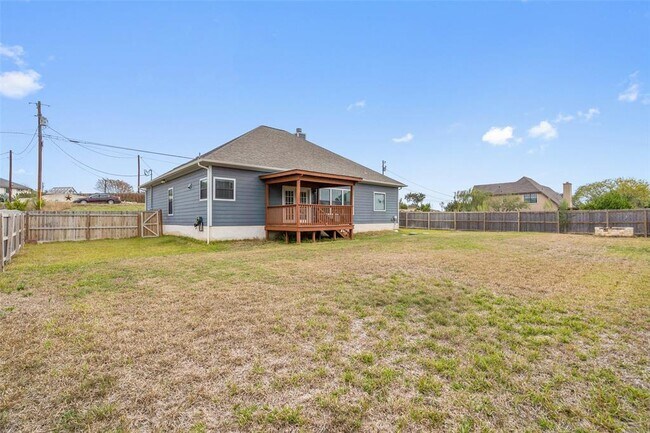 Building Photo - 1024 Daviot Dr