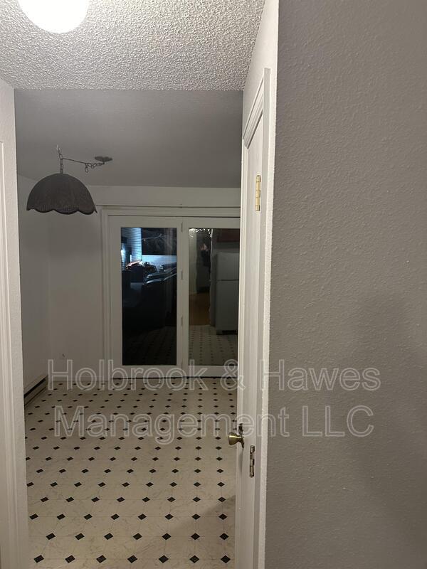 Building Photo - 4887 Basswood Dr