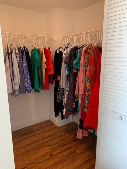 Building Photo - 520 SE 5 Ave