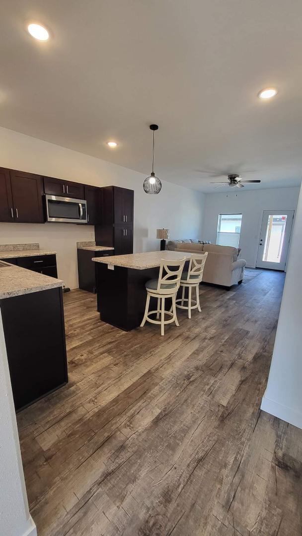 Building Photo - 305 W Madison St