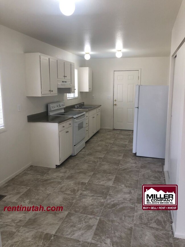 Building Photo - 2747 S 2855 W