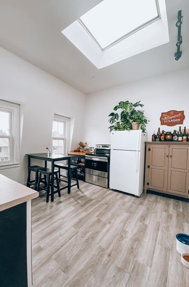 Building Photo - 356 Carpenter St