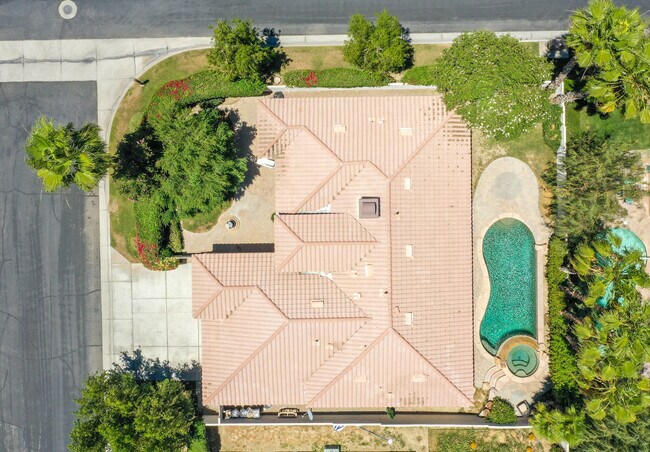 Building Photo - 74912 Saguaro Ln