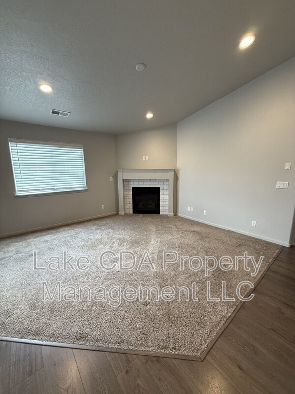 Building Photo - 3995 W Belgrave Wy