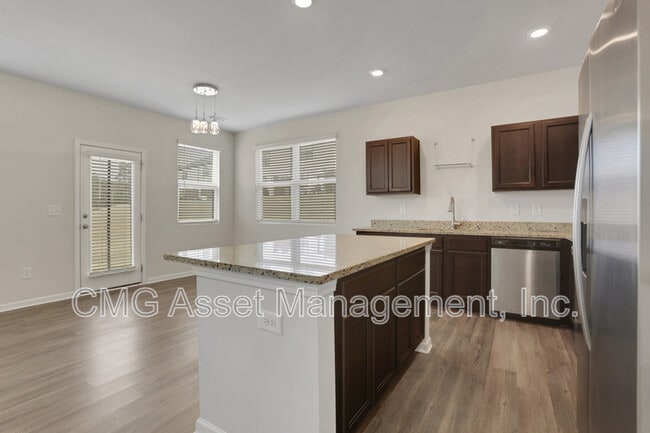 Building Photo - 6417 Mountain Home Way