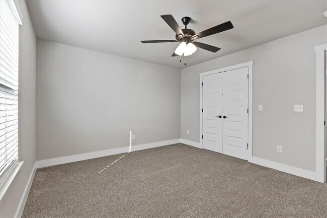 Building Photo - 7005 SW High Meadow Blvd