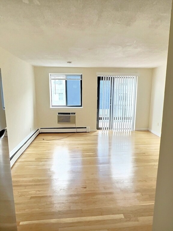 Building Photo - 1039 Commonwealth Ave