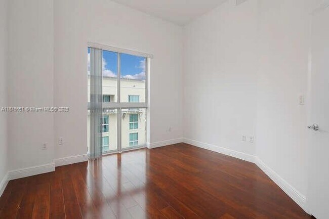 Building Photo - 7280 SW 90th St