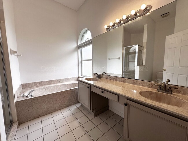 Building Photo - 3880 Becontree Pl