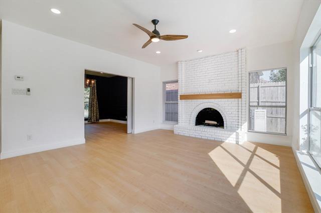 Building Photo - 1719 Altacrest Dr