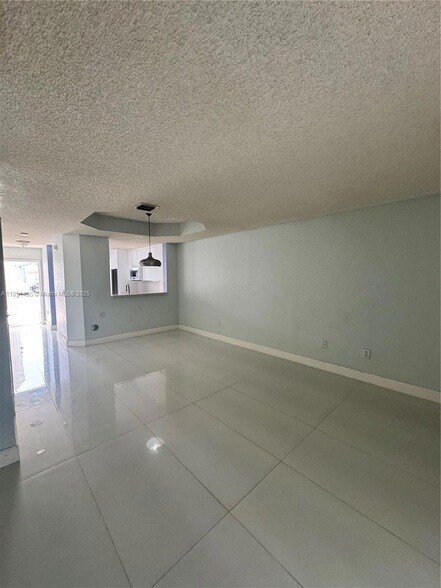 Building Photo - 14059 SW 120th Ct