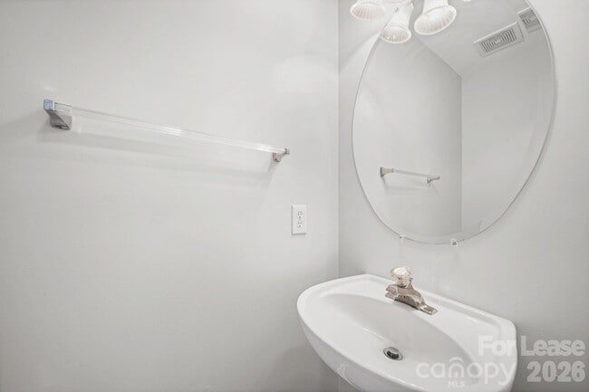Building Photo - 12439 Blossoming Ct
