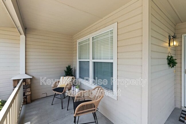 Building Photo - 8333 N Duncan Ln