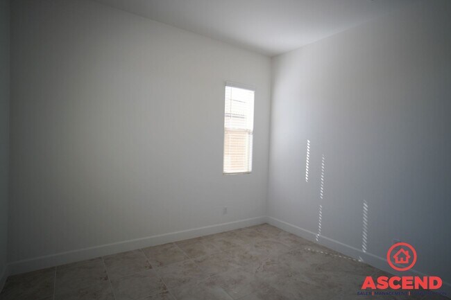Building Photo - 8904 Costa Blanca Dr