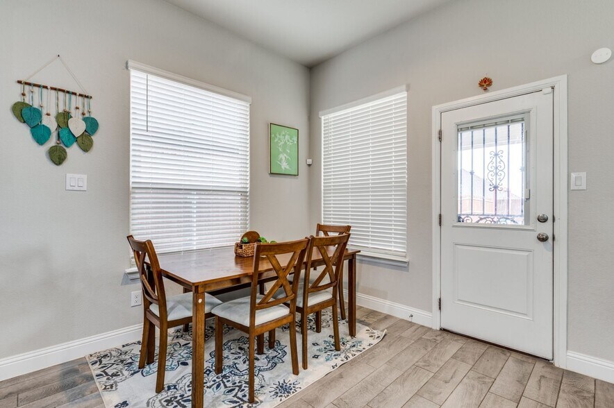 Building Photo - 2013 Gray Towers Way