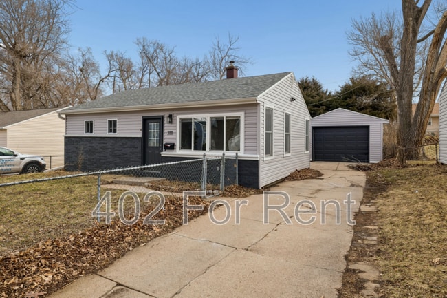 Building Photo - 3111 S 40th St