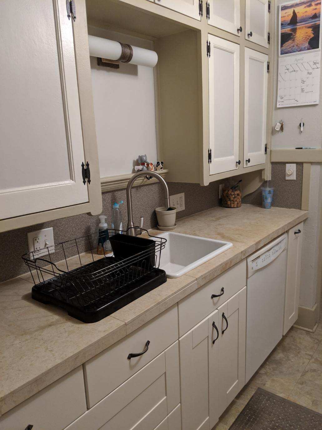 Kitchen - 473 Fairfield St