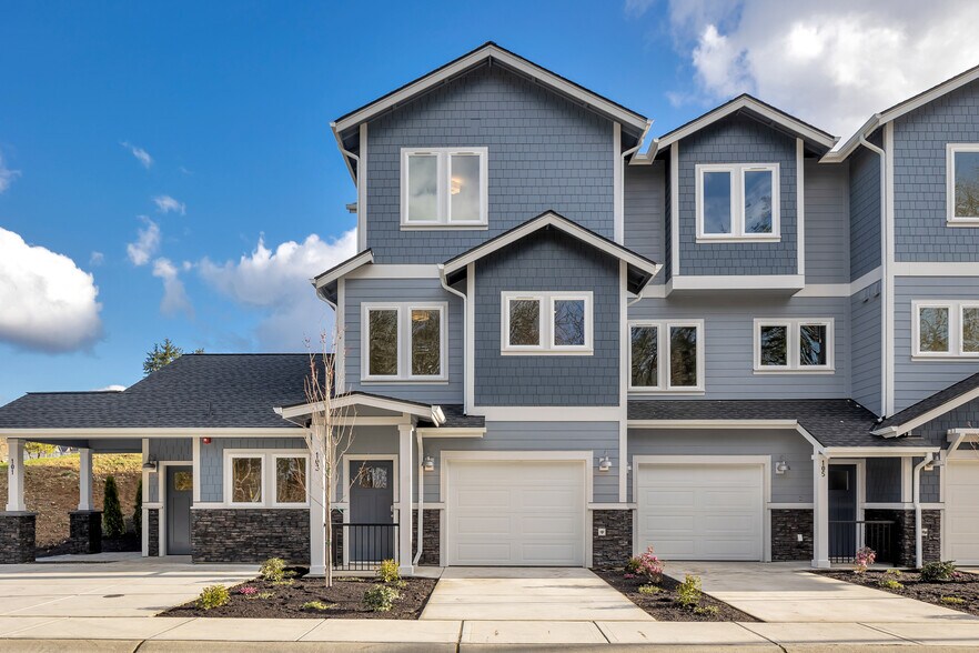 Building Photo - Forest Park Townhomes