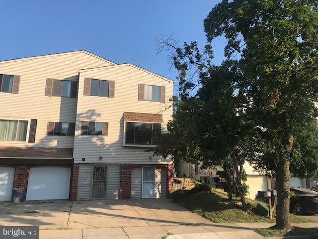 Building Photo - 9238 Jamison Ave