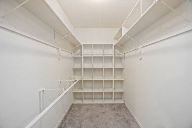 Building Photo - 9871 Sageaspen Ln