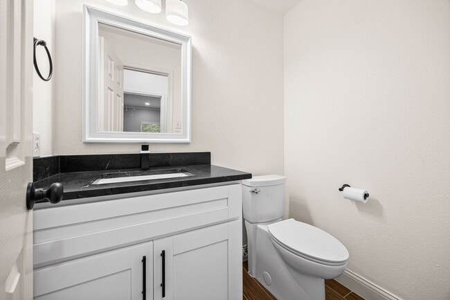 Building Photo - 17907 Pelican Way Rd