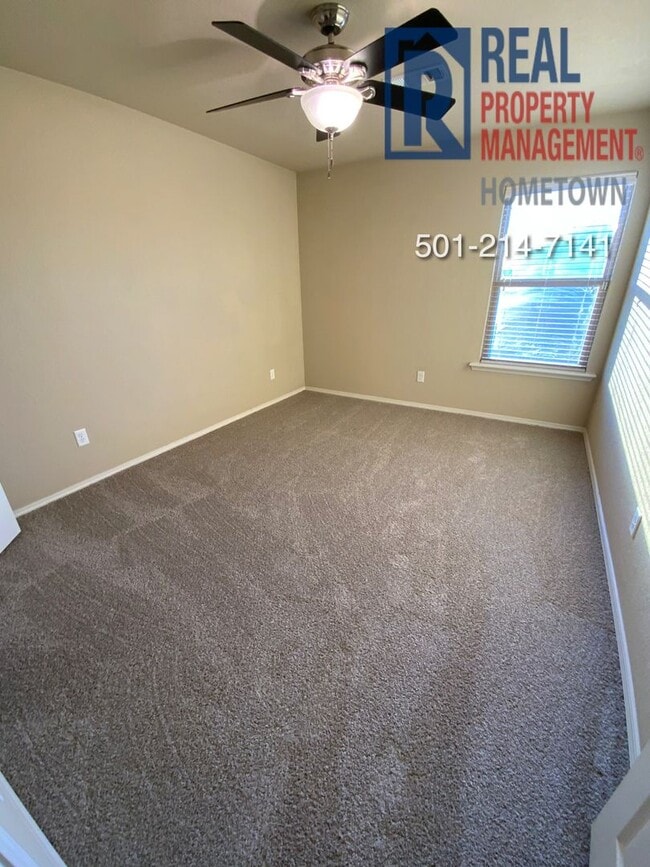 Building Photo - 14902 Parkway Meadows Dr