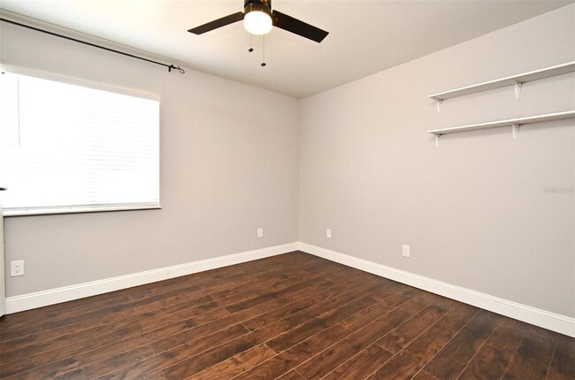 Building Photo - 1242 Ravida Woods Dr