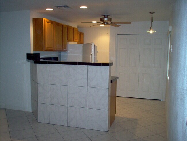 Building Photo - 2025 Curryville Rd