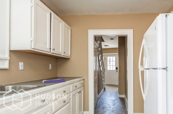 Building Photo - NOW AVAILABLE! 12 Westerlo St, Coeymans, N...