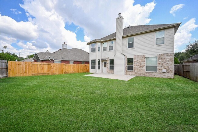 Building Photo - 11011 Glenora Dr