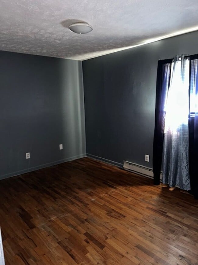 Building Photo - 954 Spruce St