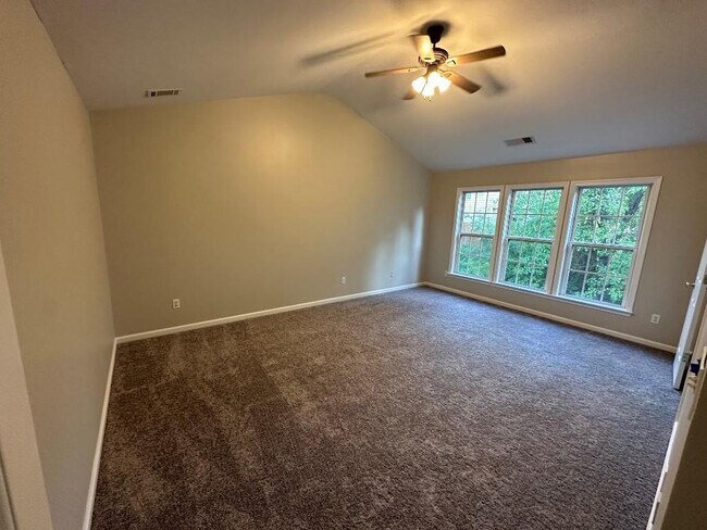 Building Photo - 6345 Turfway Dr