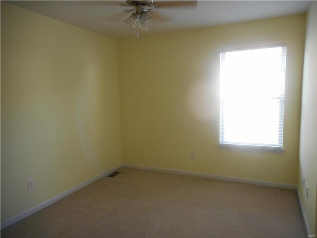 Building Photo - 219 Hawksbury Pl