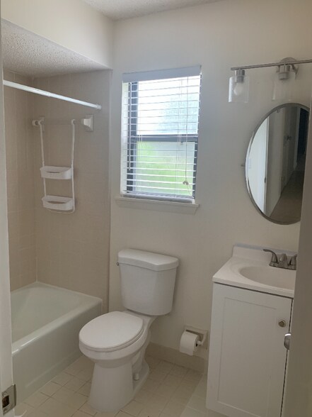Building Photo - 7818 Fawn Hill Ct