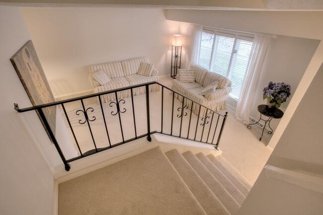 Building Photo - 307 Marian Ave